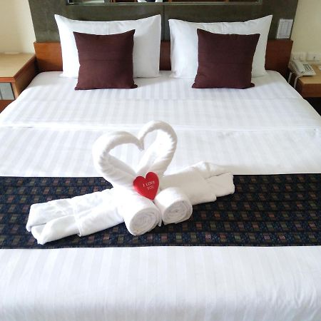 Pornthep Hotel 2 Ban Klong Haeng Екстер'єр фото
