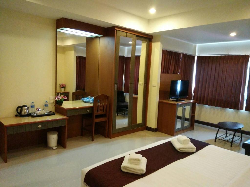 Pornthep Hotel 2 Ban Klong Haeng Екстер'єр фото