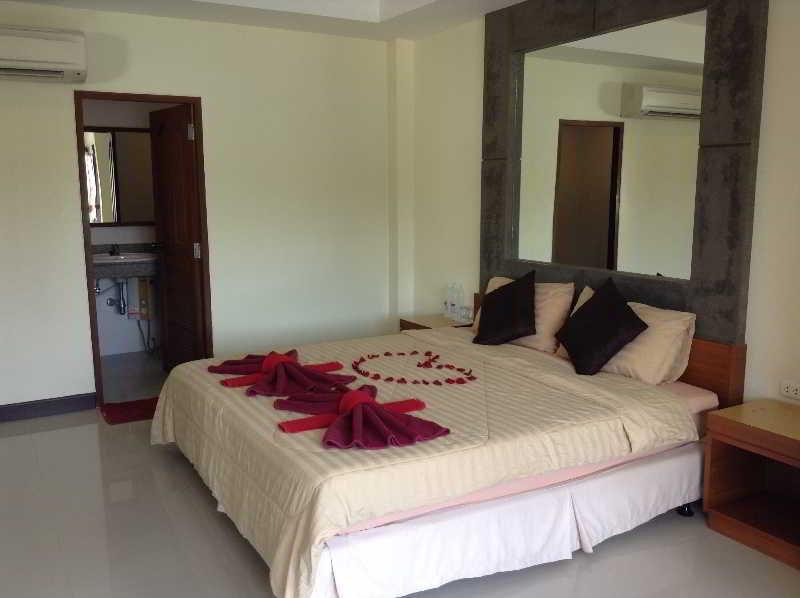 Pornthep Hotel 2 Ban Klong Haeng Екстер'єр фото