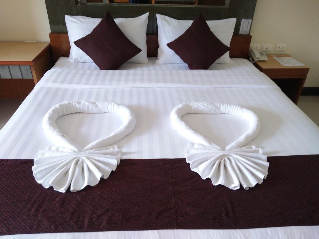 Pornthep Hotel 2 Ban Klong Haeng Екстер'єр фото