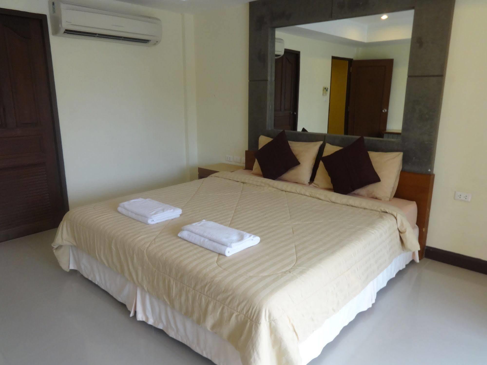 Pornthep Hotel 2 Ban Klong Haeng Екстер'єр фото